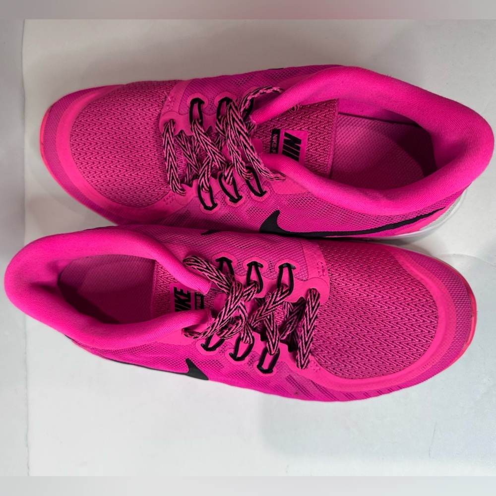 Nike kids Pink Running Shoes - Picture 7 of 7